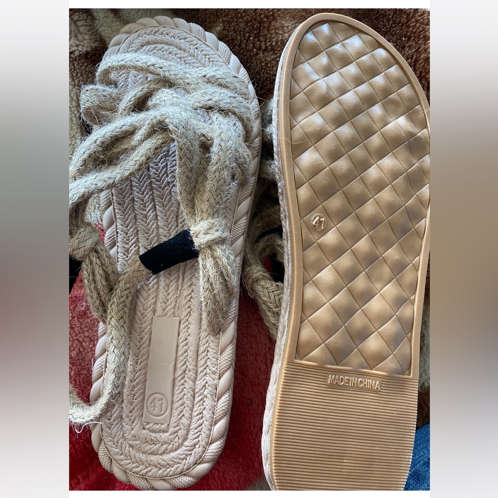 Sandals brand new .